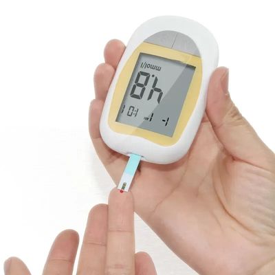 50 Diyabetik IVD Test Şeridi ile Tıbbi Ölçüm Kan Şekeri Glukometresi