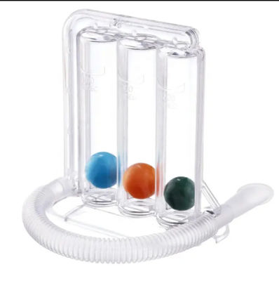 Spirometre, solunum için üç toplu akciğer egzersiz cihazı. Egzersizci, akciğer fonksiyonunu eğitir.